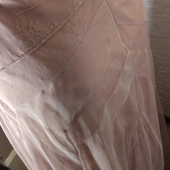 BCBGMAZARIA Gown - Picture 10 of 16